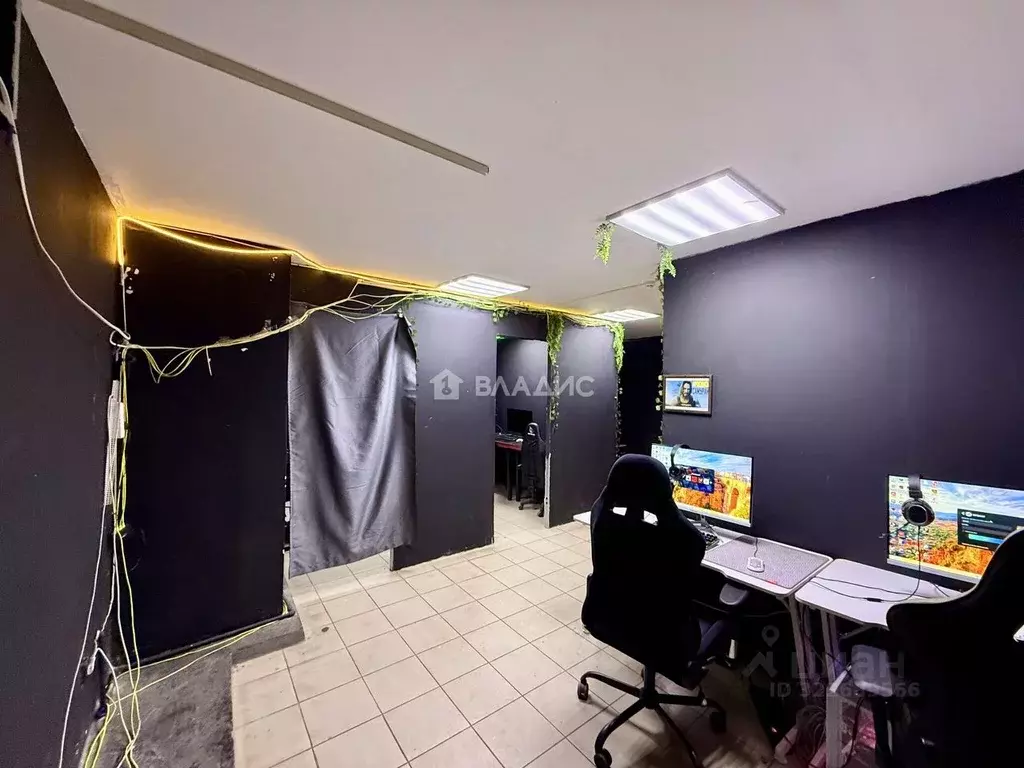 Помещение свободного назначения в Смоленская область, Смоленск ул. ... - Фото 2