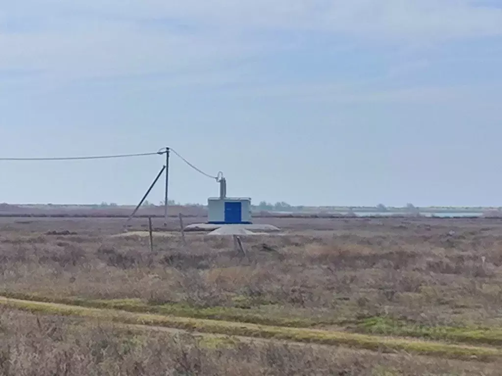 Участок в Крым, Сакский район, с. Молочное ул. Дружбы (6.0 сот.) - Фото 1