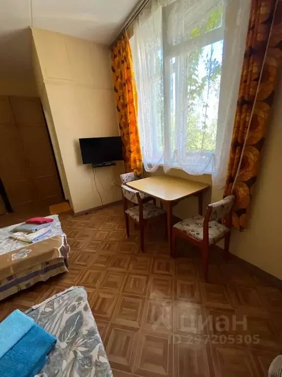 Комната Крым, Сакский район, Молочненское с/пос, с. Витино ул. ... - Фото 1