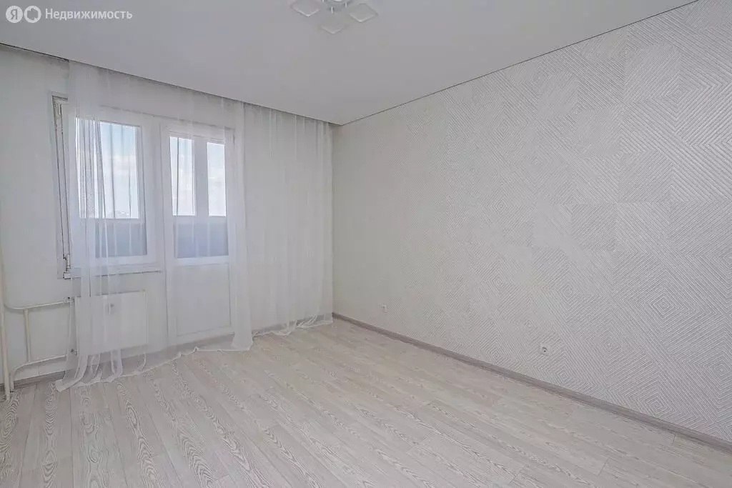 1-комнатная квартира: Оренбург, улица Юркина, 10 (35 м) - Фото 1