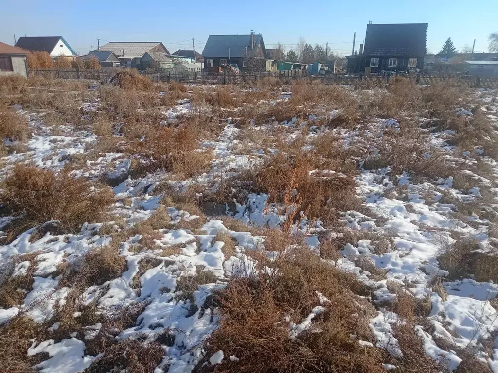 Участок в Омская область, Омский район, с. Новомосковка ул. Садовая ... - Фото 1