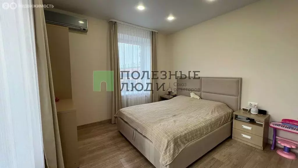 2-комнатная квартира: Ижевск, улица Грибоедова, 2 (56 м) - Фото 1