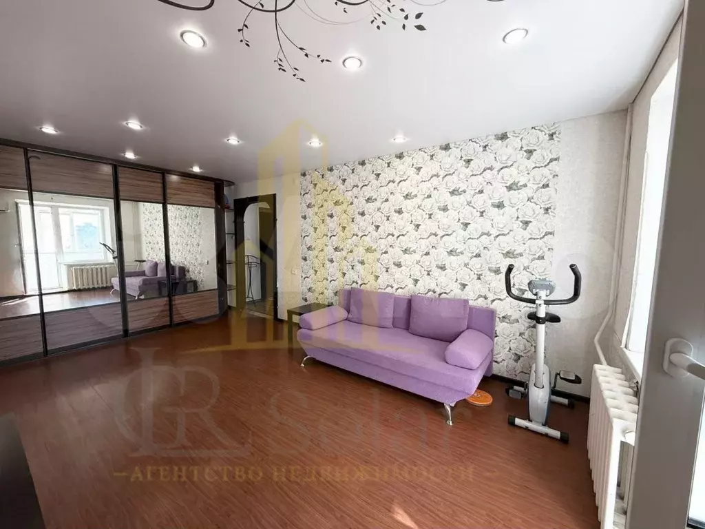 1-к. квартира, 37 м, 6/9 эт. - Фото 0