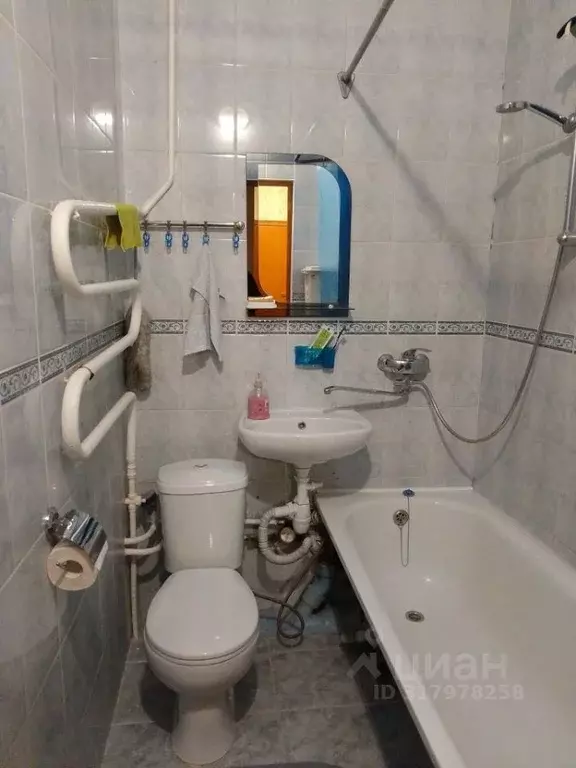 2-к кв. Кировская область, Киров ул. Пугачева, 21 (42.2 м) - Фото 1