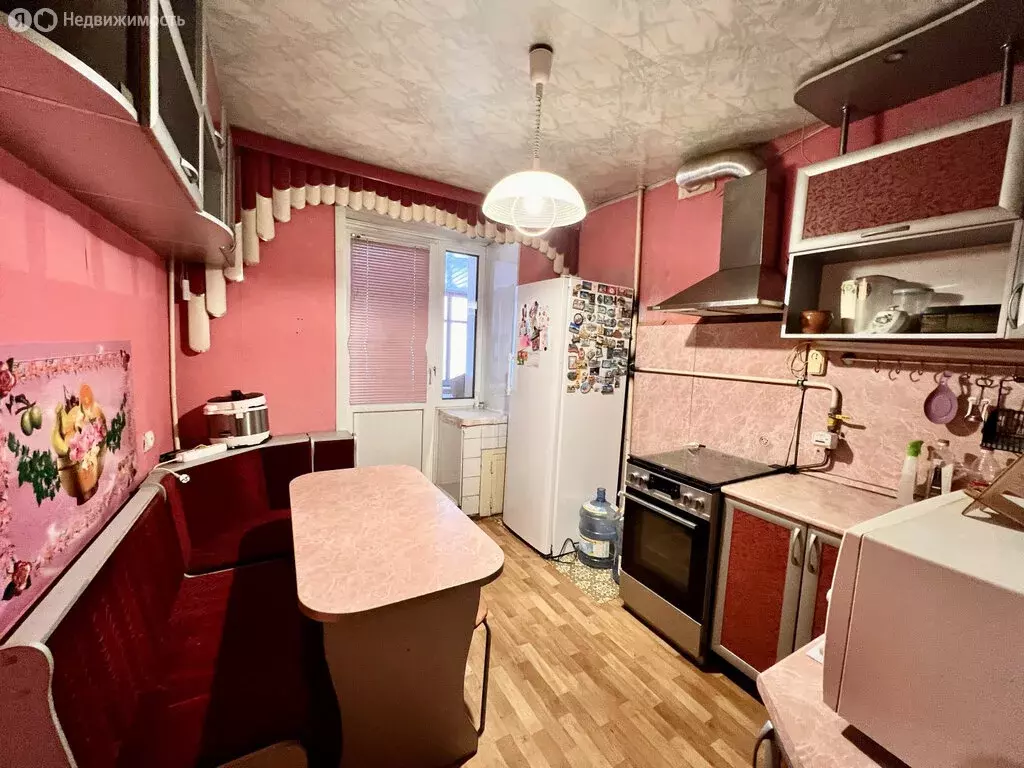 3-комнатная квартира: Киров, улица Кольцова, 28 (59.8 м) - Фото 1