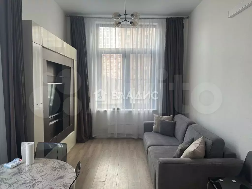 2-к. квартира, 60 м, 1/25 эт. - Фото 1