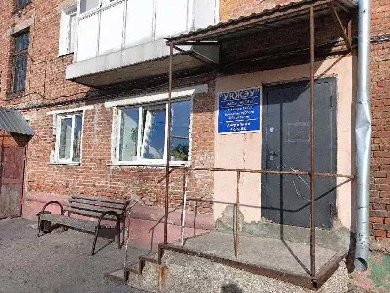 Помещение свободного назначения в Кемеровская область, Топки Советская ... - Фото 1