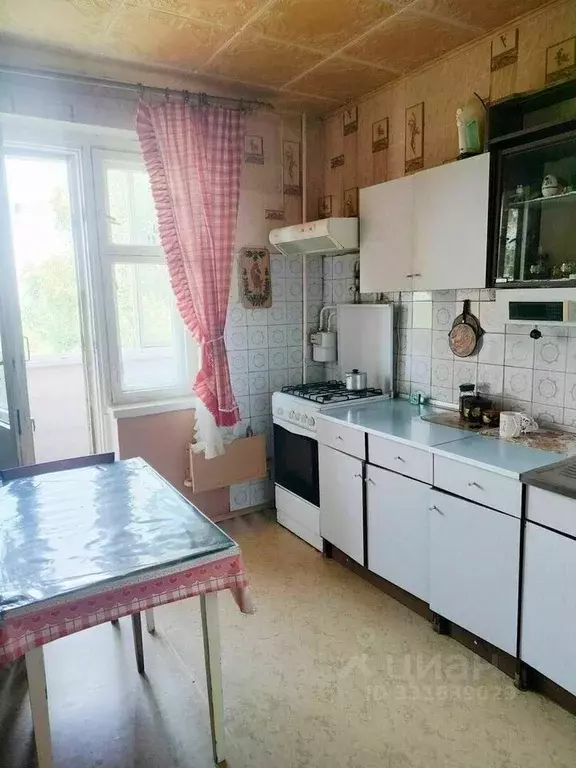 2-к кв. Псковская область, Пыталово ул. Шафранского, 11 (52.8 м) - Фото 1