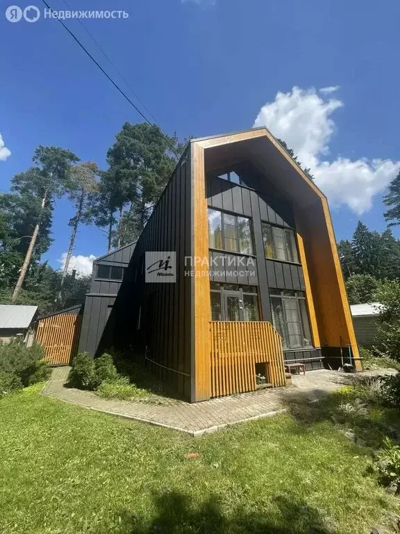 Дом в посёлок городского типа Загорянский, улица Баумана, 15 (270 м) - Фото 2