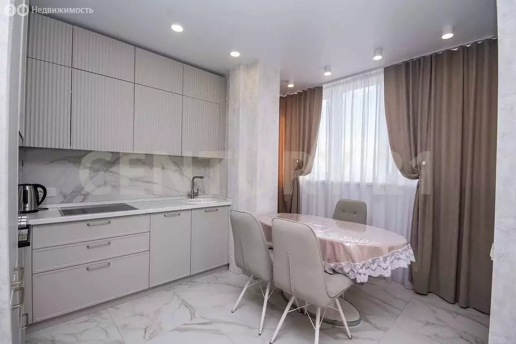 3-комнатная квартира: Ульяновск, улица Александра Невского, 2Жк1 (66.5 ... - Фото 1