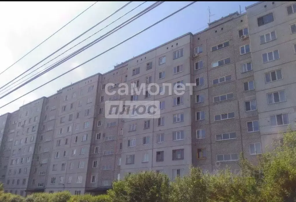 3-к кв. Омская область, Омск просп. Комарова, 5 (64.7 м) - Фото 0