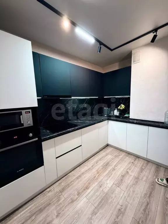 3-к кв. Воронежская область, Воронеж Крымская ул., 3/1 (75.5 м) - Фото 1