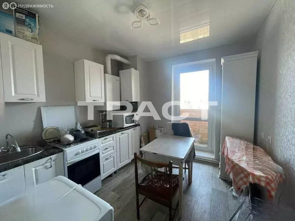 2-комнатная квартира: село Александровка, Ясная улица, 3 (60.2 м) - Фото 1