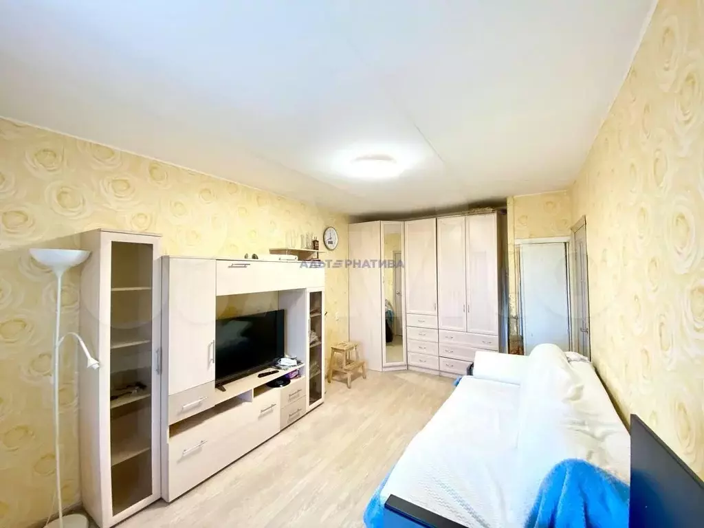 1-к. квартира, 30,4 м, 5/5 эт. - Фото 0