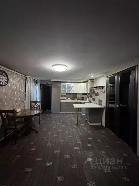 Дом в Тыва, Кызылский кожуун, Каа-Хем пгт ул. Тувинских Добровольцев ... - Фото 1