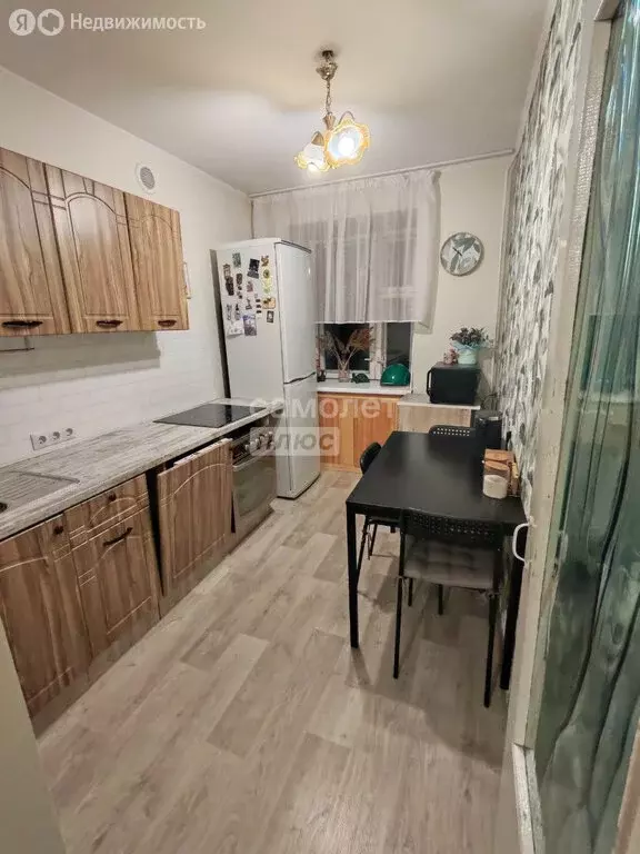 3-комнатная квартира: Бердск, улица Рогачёва, 8 (54.6 м) - Фото 2