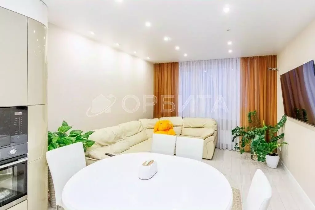 1-к кв. Тюменская область, Тюмень ул. Андрея Кореневского, 11 (43.2 м) - Фото 2