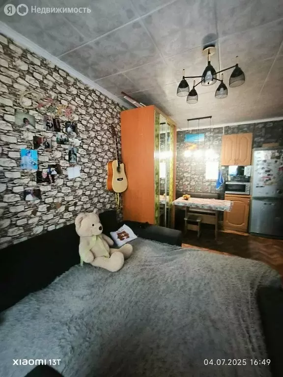 2-комнатная квартира: Артём, улица Кирова, 68/1 (29.3 м) - Фото 1