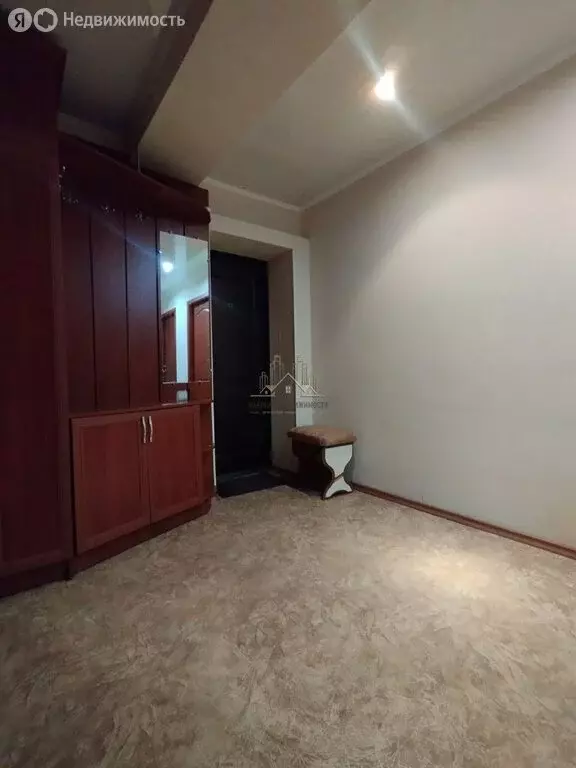 3-комнатная квартира: Судак, Серный переулок, 5 (64.6 м) - Фото 2