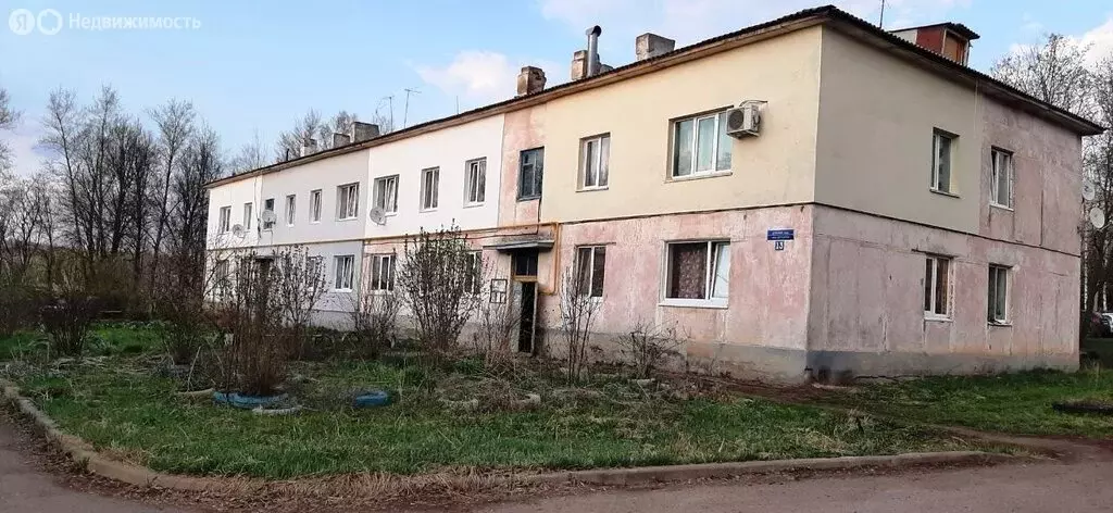 3-комнатная квартира: деревня Николаевка, улица Дружбы, 13 (61 м) - Фото 1