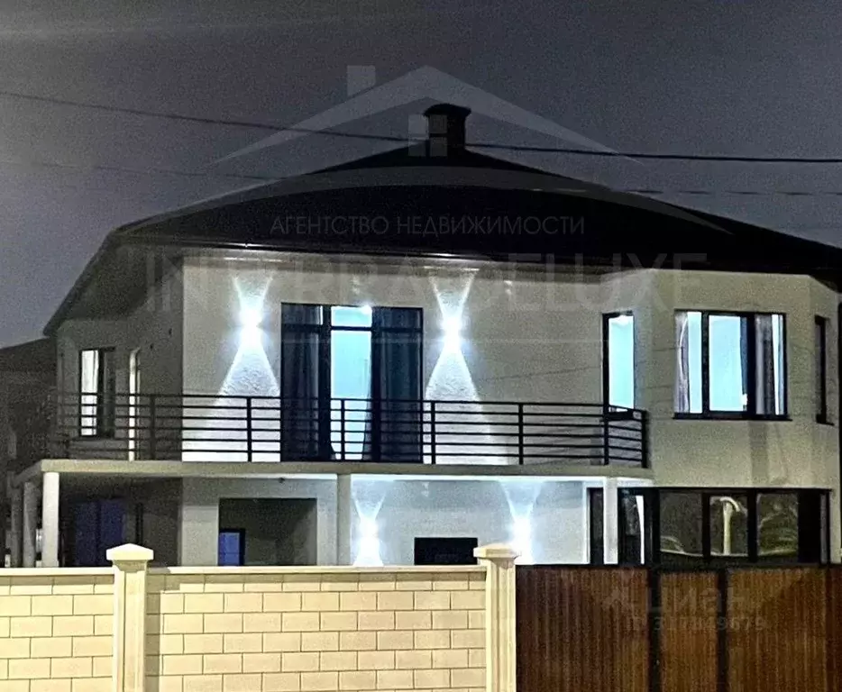 Дом в Севастополь ул. Босфорская (299 м) - Фото 0