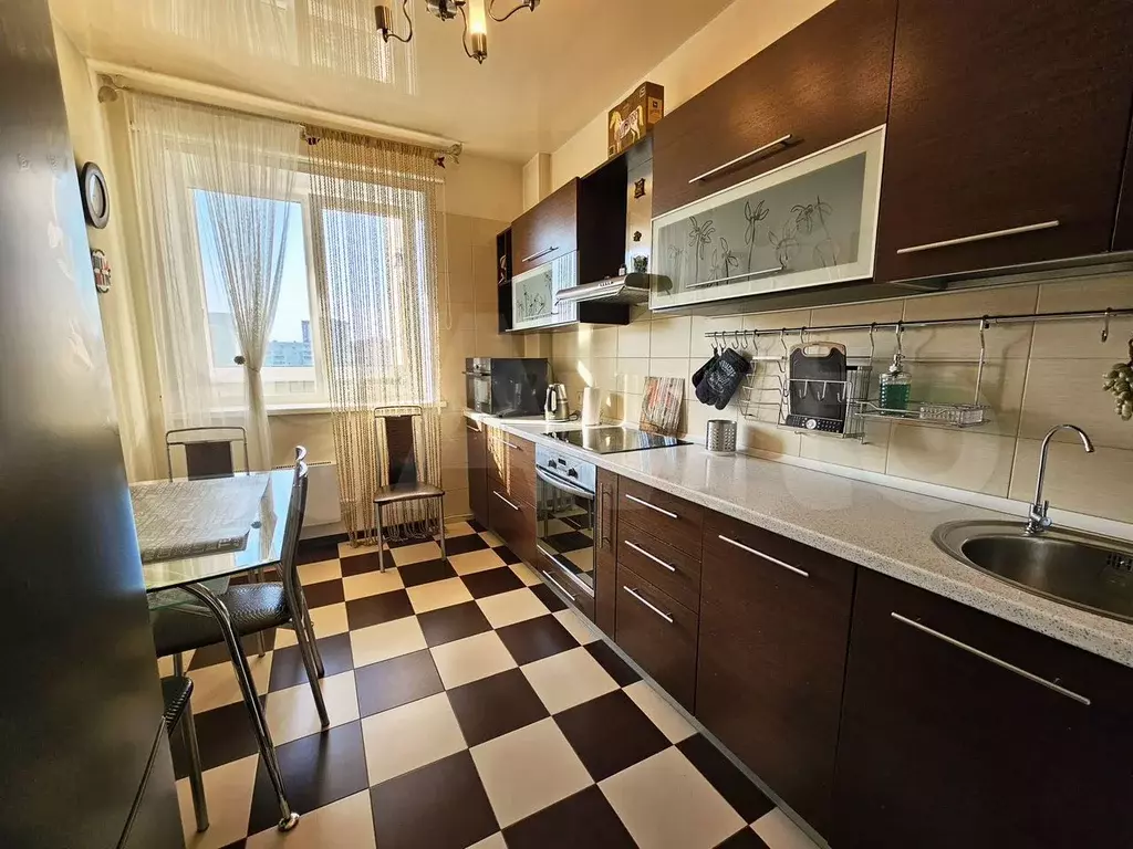 2-к. квартира, 68 м, 7/14 эт. - Фото 1