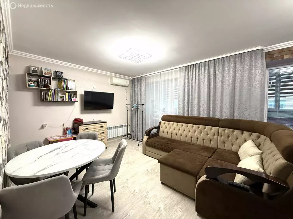 2-комнатная квартира: Брянск, улица Чкалова, 2/1 (73 м) - Фото 0