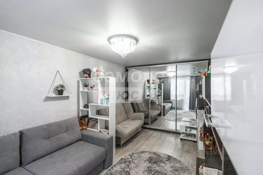 1-к кв. Омская область, Омск пос. Дальний, 14 (33.2 м) - Фото 1