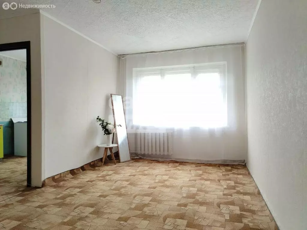 1-комнатная квартира: Миасс, улица Богдана Хмельницкого, 32 (32 м) - Фото 0