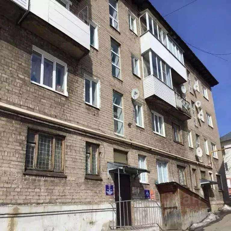 1-к кв. Пермский край, Чусовой ул. Ленина, 9 (26.7 м) - Фото 0