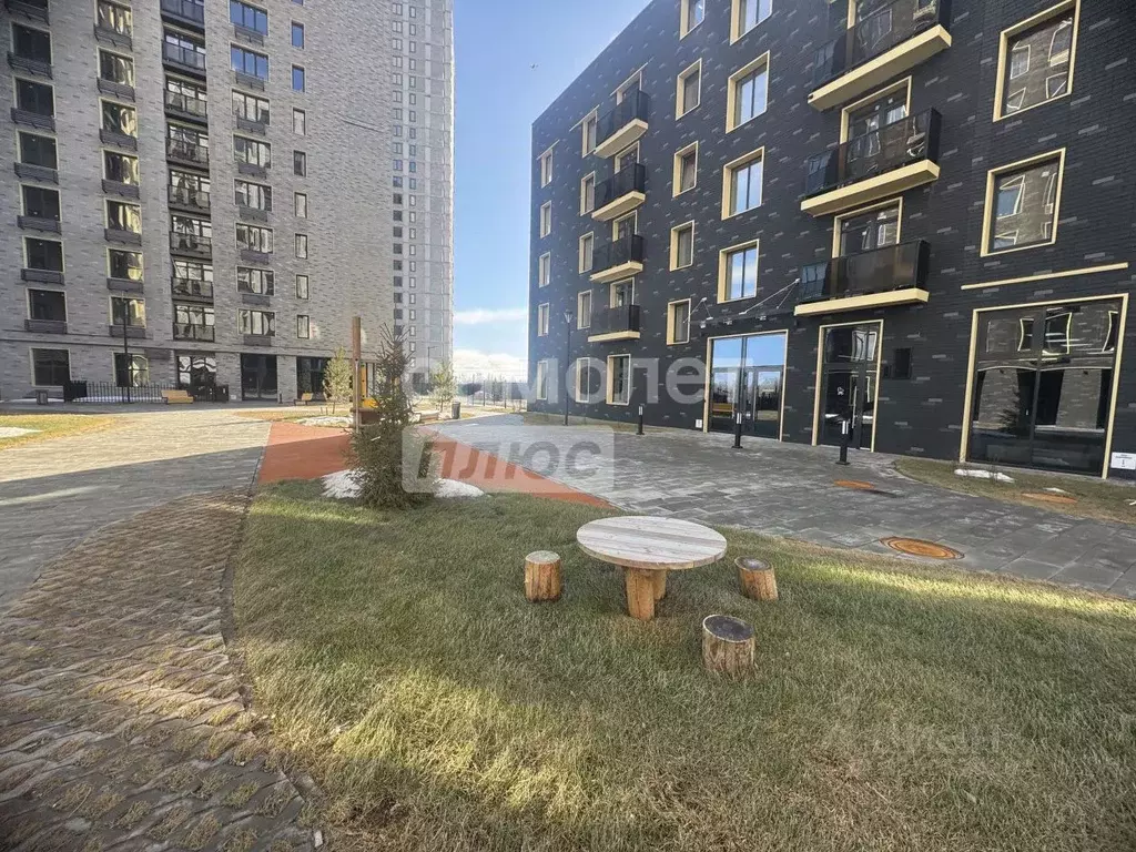 2-к кв. Тюменская область, Тюмень ул. Судостроителей, 48к2 (61.4 м) - Фото 1