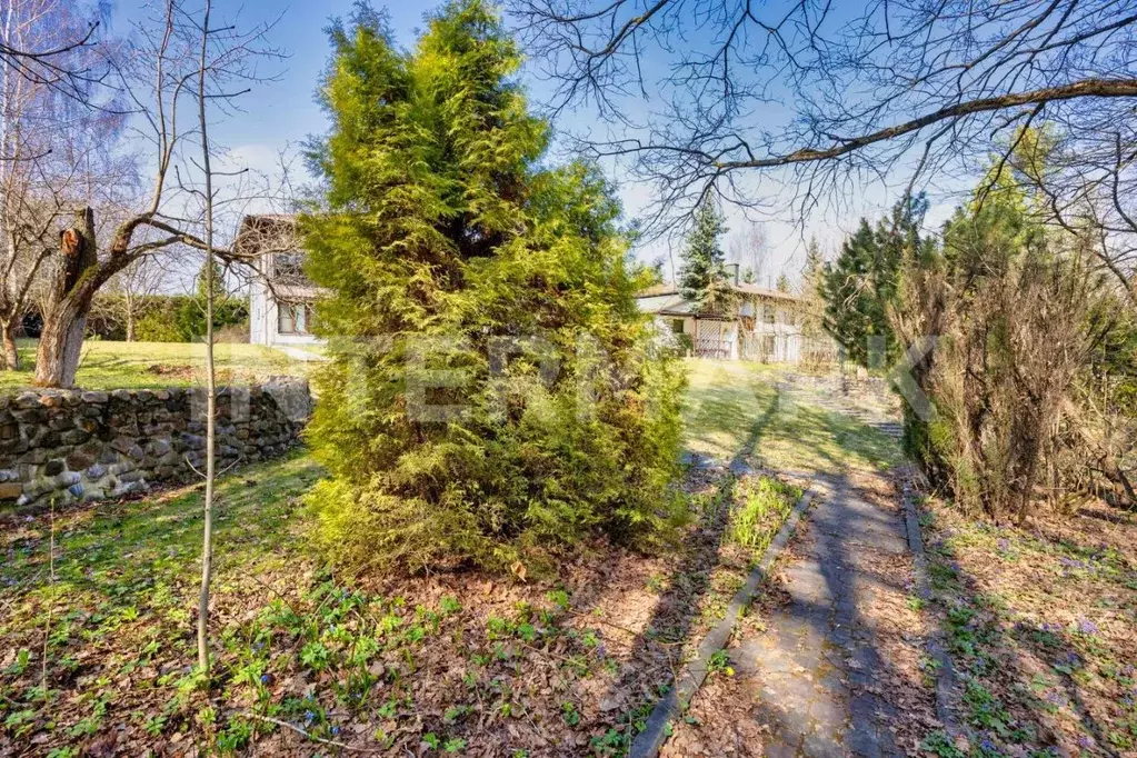 Участок в Московская область, Одинцовский городской округ, д. ... - Фото 2