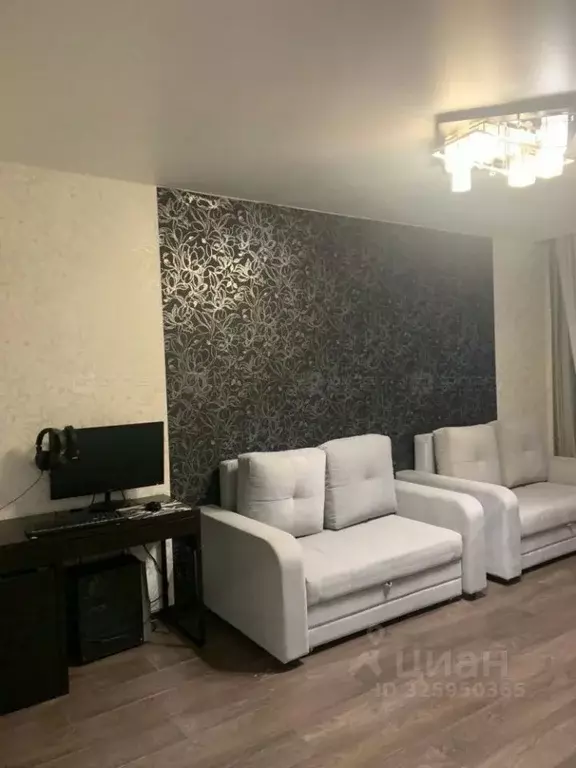 2-к кв. Татарстан, Казань ул. Восстания, 129 (62.6 м) - Фото 1