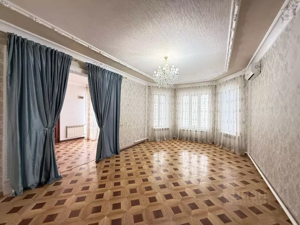 Дом в Чеченская республика, Гудермес ул. Сахарова (170 м) - Фото 0