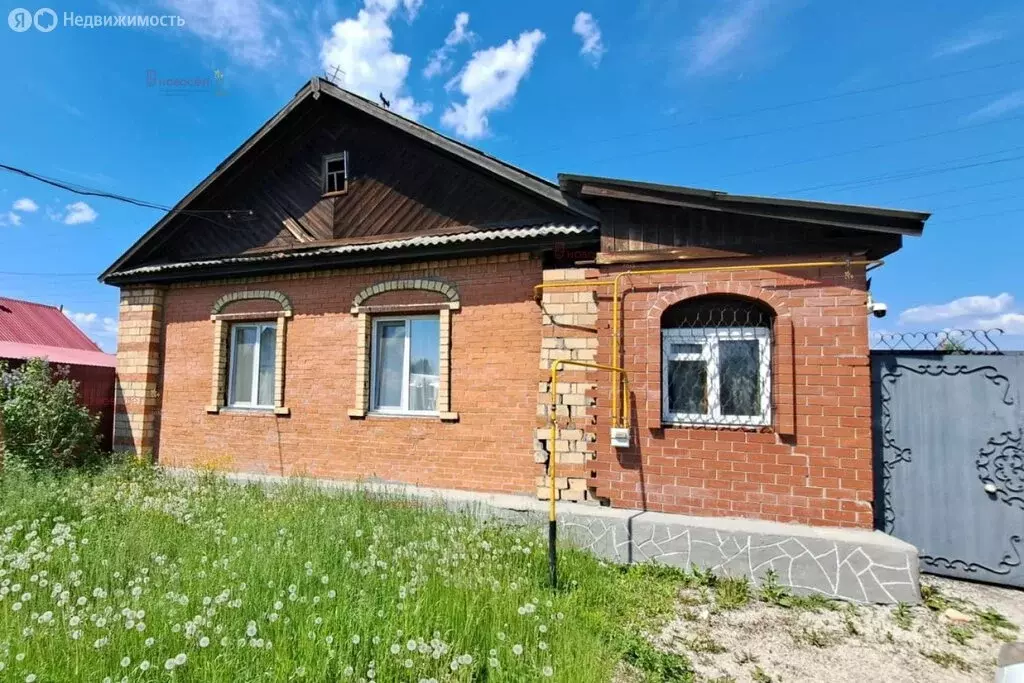 Дом в Артёмовский, улица Орджоникидзе, 20 (99 м) - Фото 1