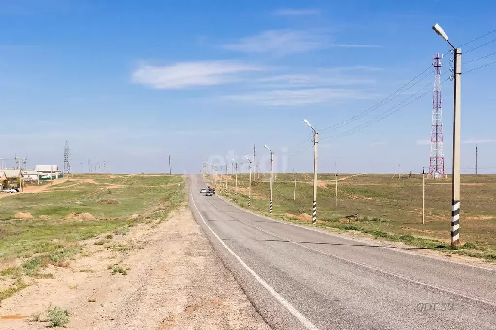 Участок в Астраханская область, Харабалинский район, с. Тамбовка  ... - Фото 1