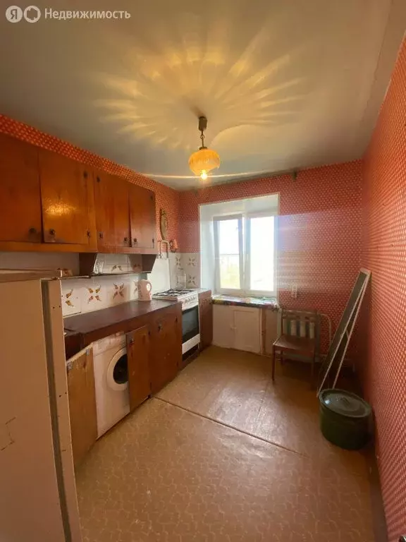 3-комнатная квартира: Еманжелинск, улица Титова, 10 (59.9 м) - Фото 1