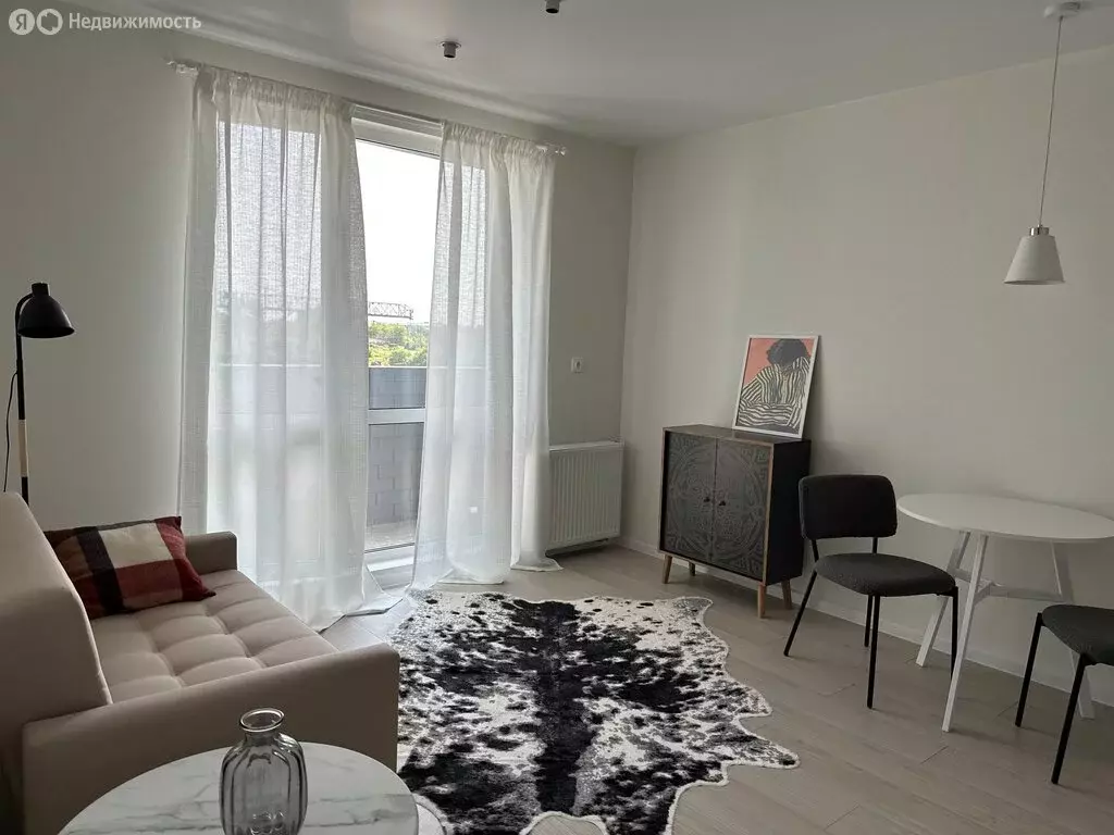 1-комнатная квартира: Тюмень, улица Парада Победы, 9к1 (34 м) - Фото 0