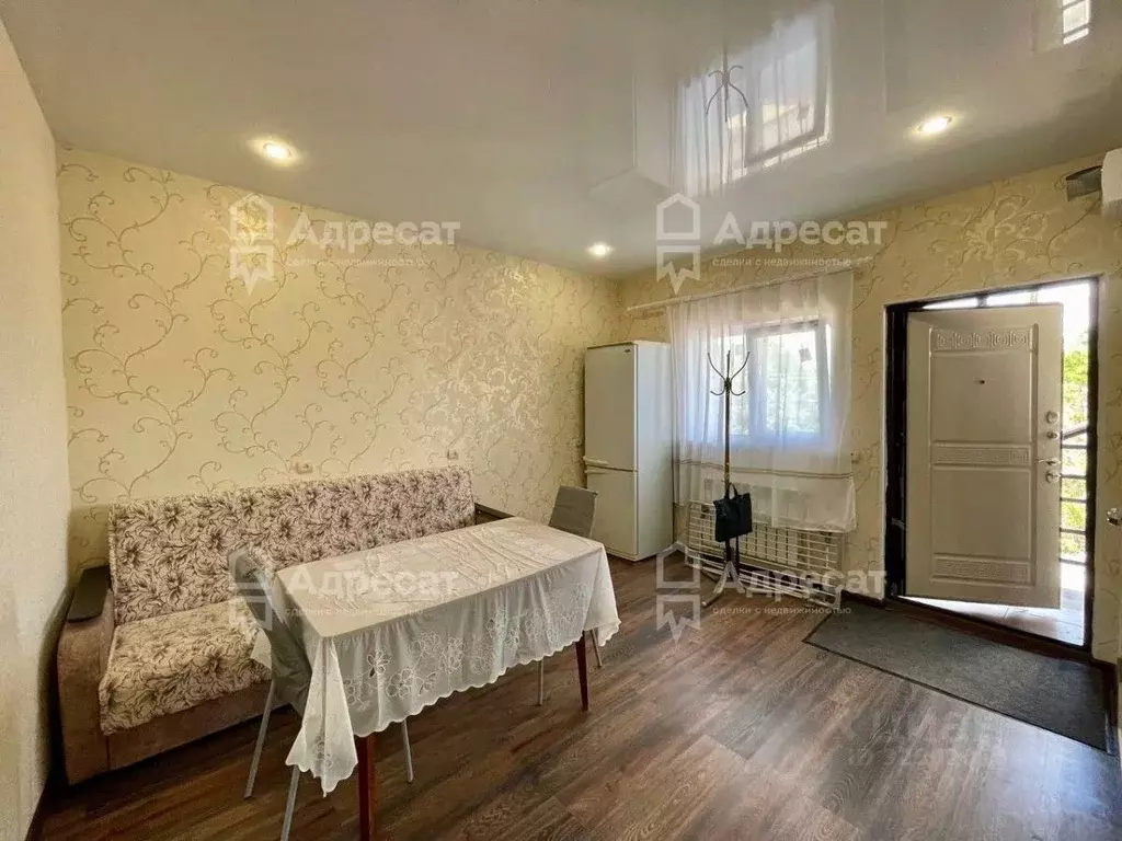 3-к кв. Волгоградская область, Волгоград ул. Кожевникова, 10 (53.0 м) - Фото 1