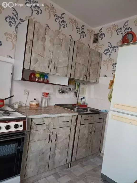 3-комнатная квартира: Новый Уренгой, район Северная Жилая Часть, ... - Фото 1