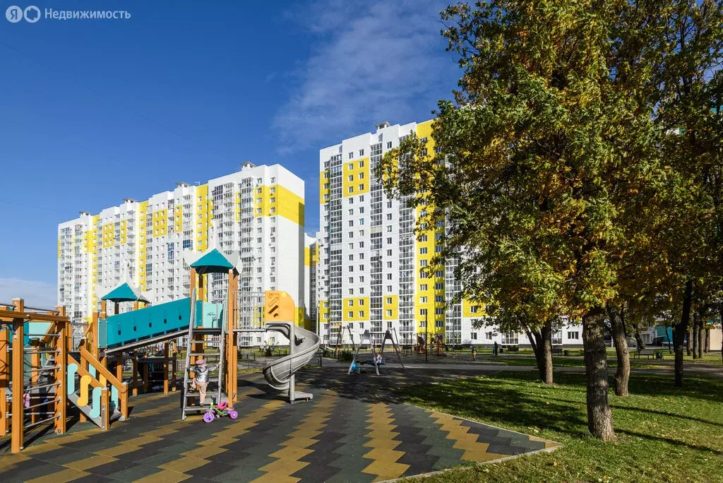 3-комнатная квартира: Воронеж, переулок Калашникова, 8 (74.5 м) - Фото 1