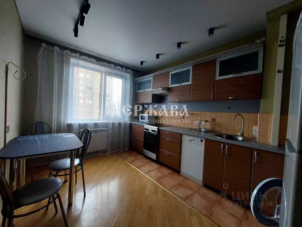 3-к кв. Белгородская область, Старый Оскол Восточный мкр, 8 (62.0 м) - Фото 1