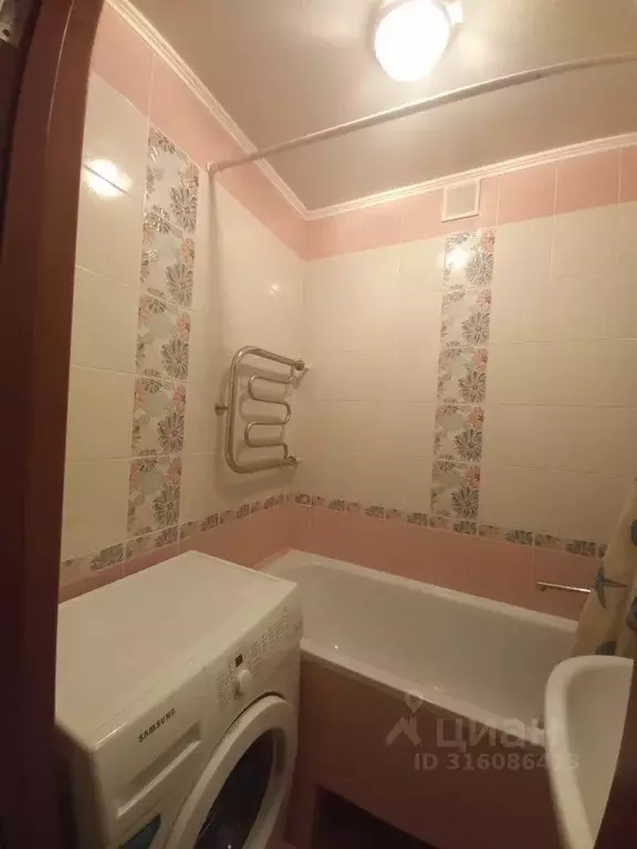 1-к кв. Саратовская область, Саратов Астраханская ул., 57/73 (33.0 м) - Фото 0