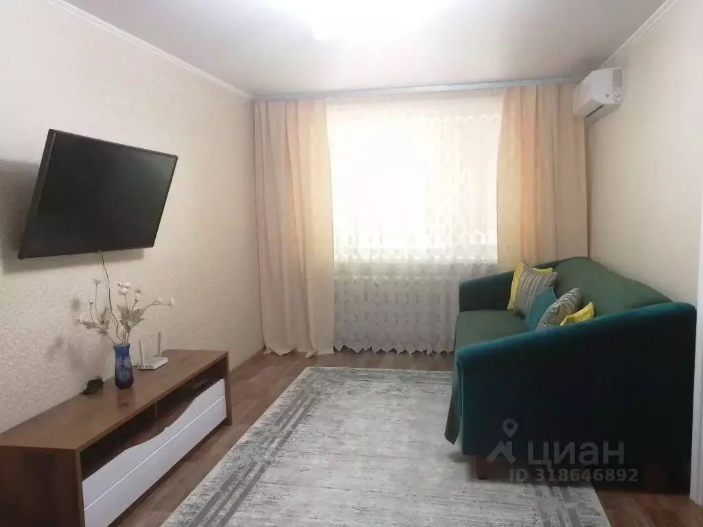2-к кв. Саратовская область, Саратов Шелковичная ул., 182 (44.4 м) - Фото 0