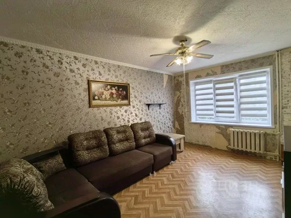 3-к кв. Омская область, Омск Заозерный мкр, просп. Менделеева, 2/1 ... - Фото 1