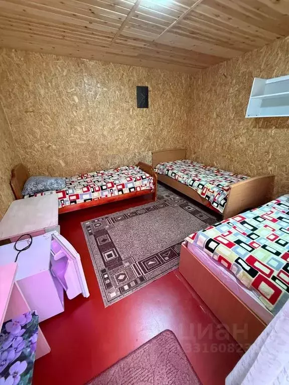 Комната Хакасия, Ширинский район, пос. Жемчужный ул. Школьная, 18 - Фото 1