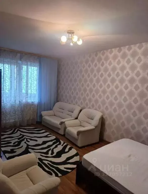 1-к кв. Курская область, Курск ул. Бойцов 9-й Дивизии, 193 (40.0 м) - Фото 1