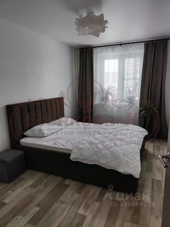 2-к кв. Курганская область, Курган Заозерный жилрайон, 7-й мкр, 27 ... - Фото 1