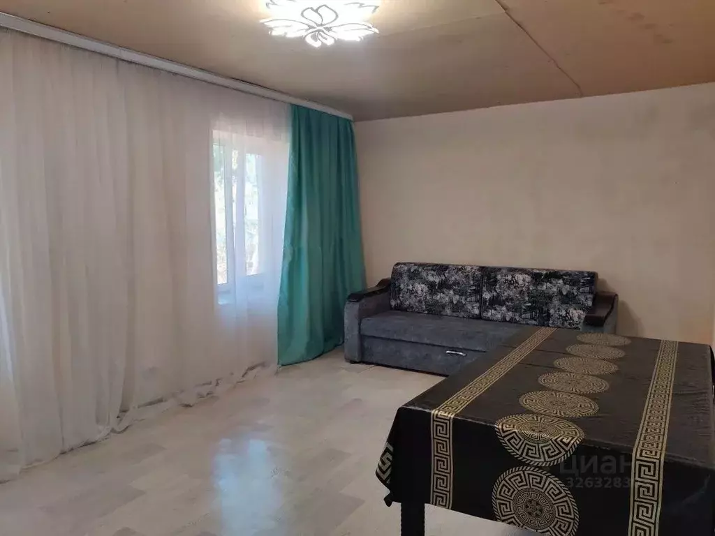 Дом в Крым, Первомайский район, с. Гришино ул. Горького, 12 (113 м) - Фото 1