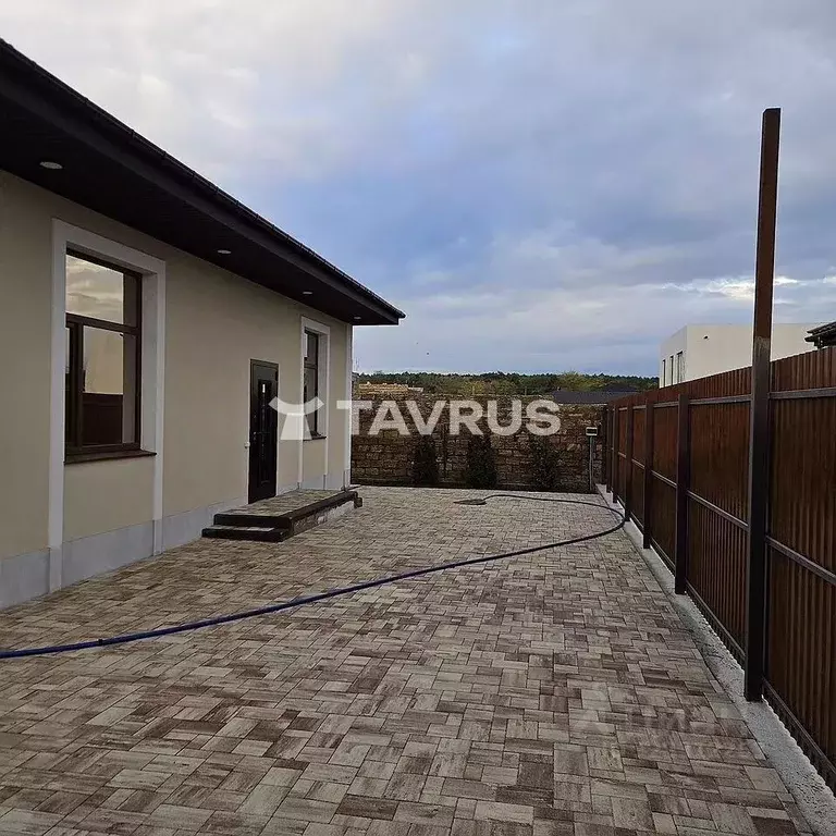 Дом в Крым, Симферопольский район, Перовское с/пос, Дубки 2 массив ул. ... - Фото 2